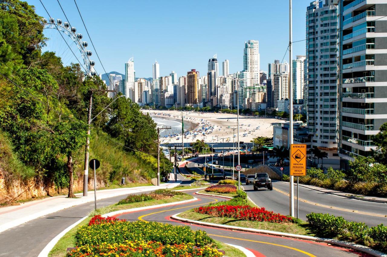 Estaleiro Com Charme - Ar, Churras E Pet Friendly Balneário Camboriú Exteriör bild
