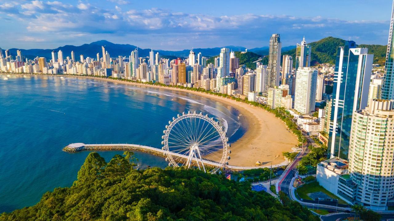 Estaleiro Com Charme - Ar, Churras E Pet Friendly Balneário Camboriú Exteriör bild